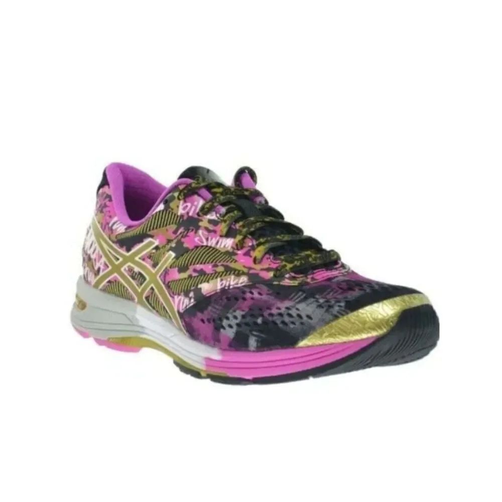 Mint condition Asics Gel Noosa Tri 10 womens 7 US